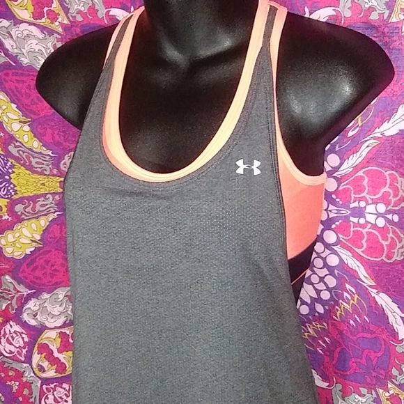 NWOT-UNDER ARMOUR TANK/BRA - Picture 2 of 5